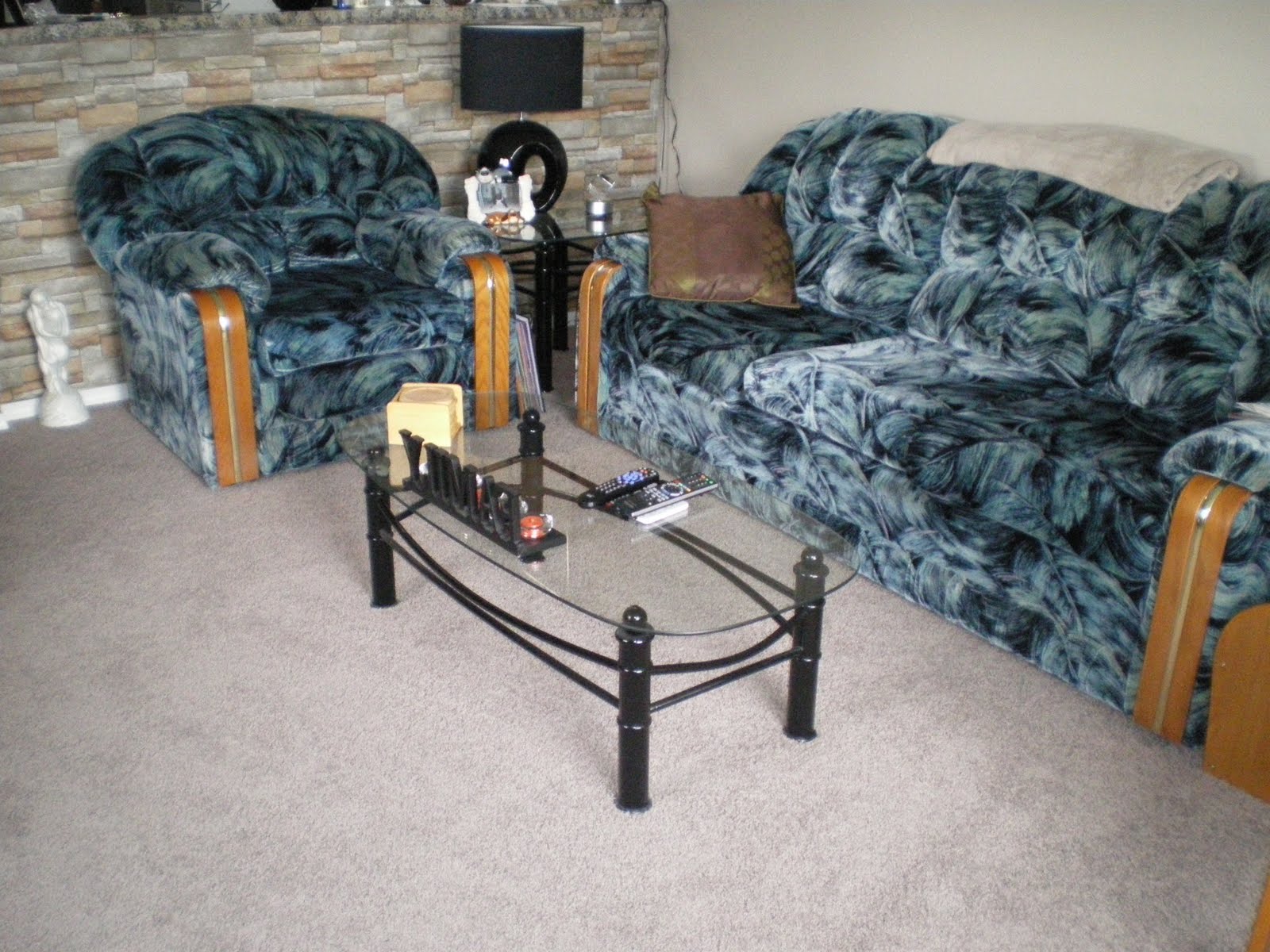 The One Income Dollar: Time To Renovate-Living Room Update