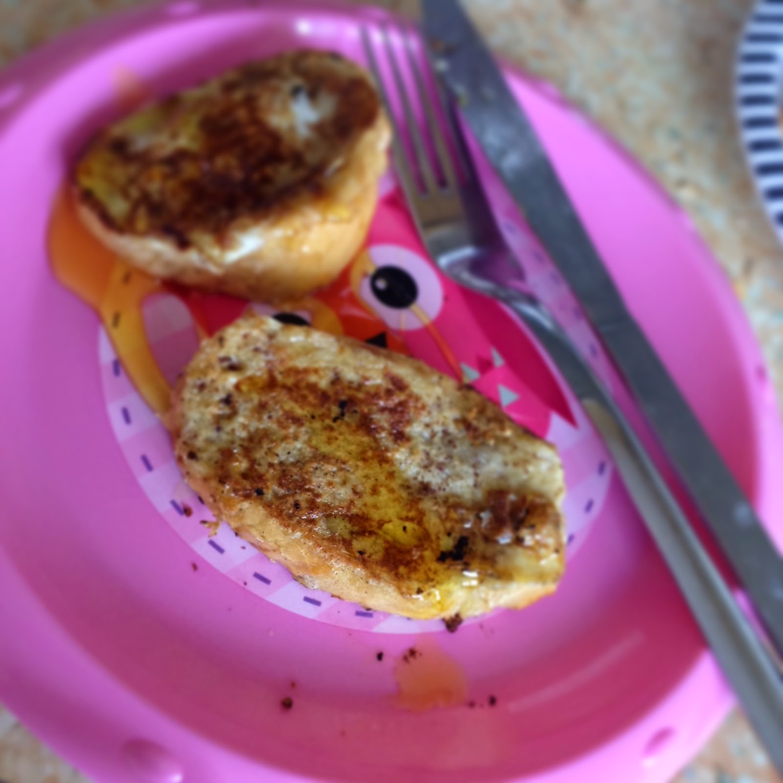 3 Princesses and 1 Dude! Eggy Bread With Cinnamon and Golden Syrup