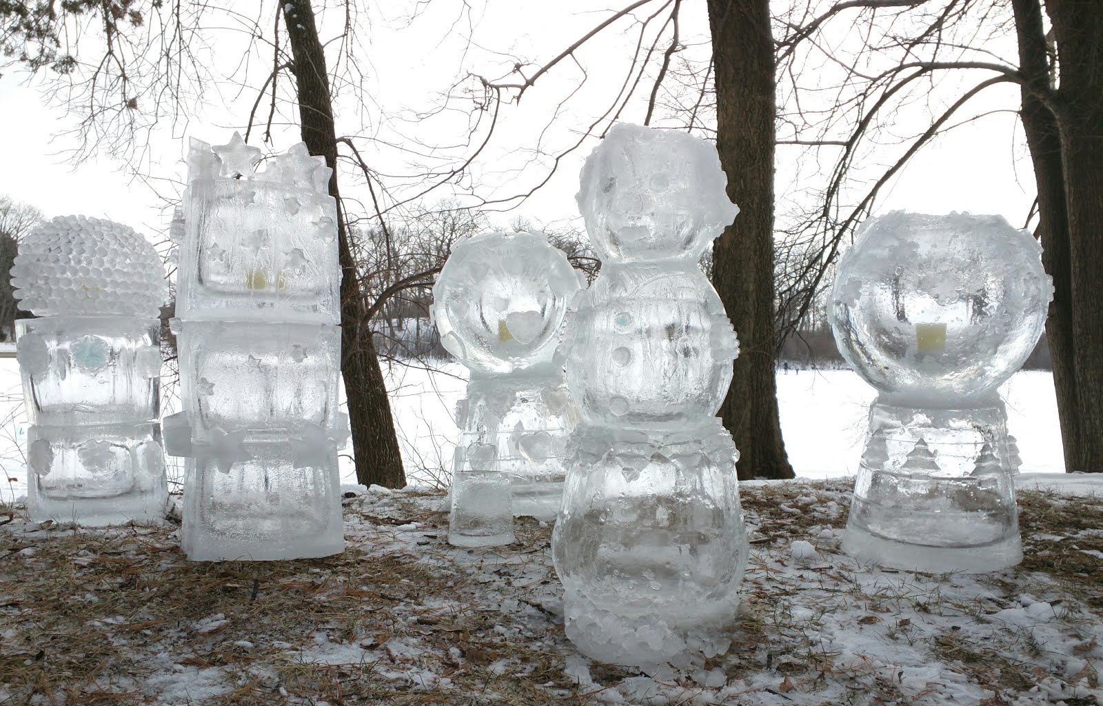 Ice Lanterns how to make and decorate them