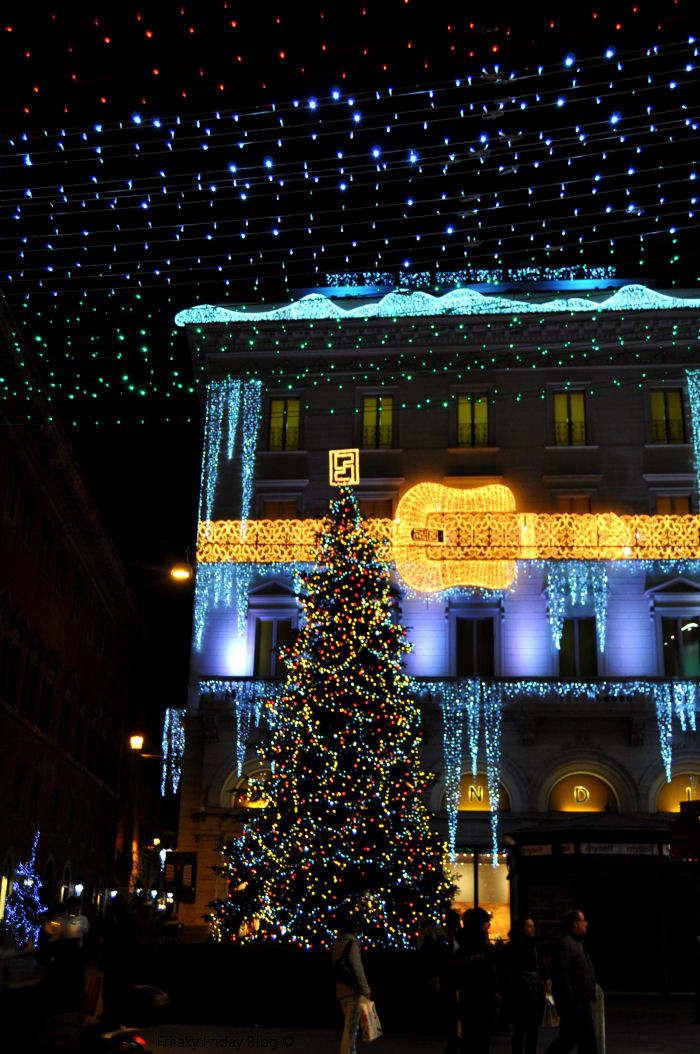 Christmas Shopping in Rome - Freaky Friday Fashion Blogger Sabrina Musco