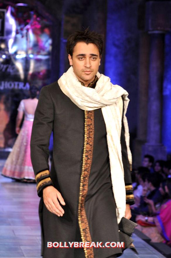 Imran Khan - (24) - Manish Malhotra 'Mijwan-Sonnets in Fabric' fashion show Photos
