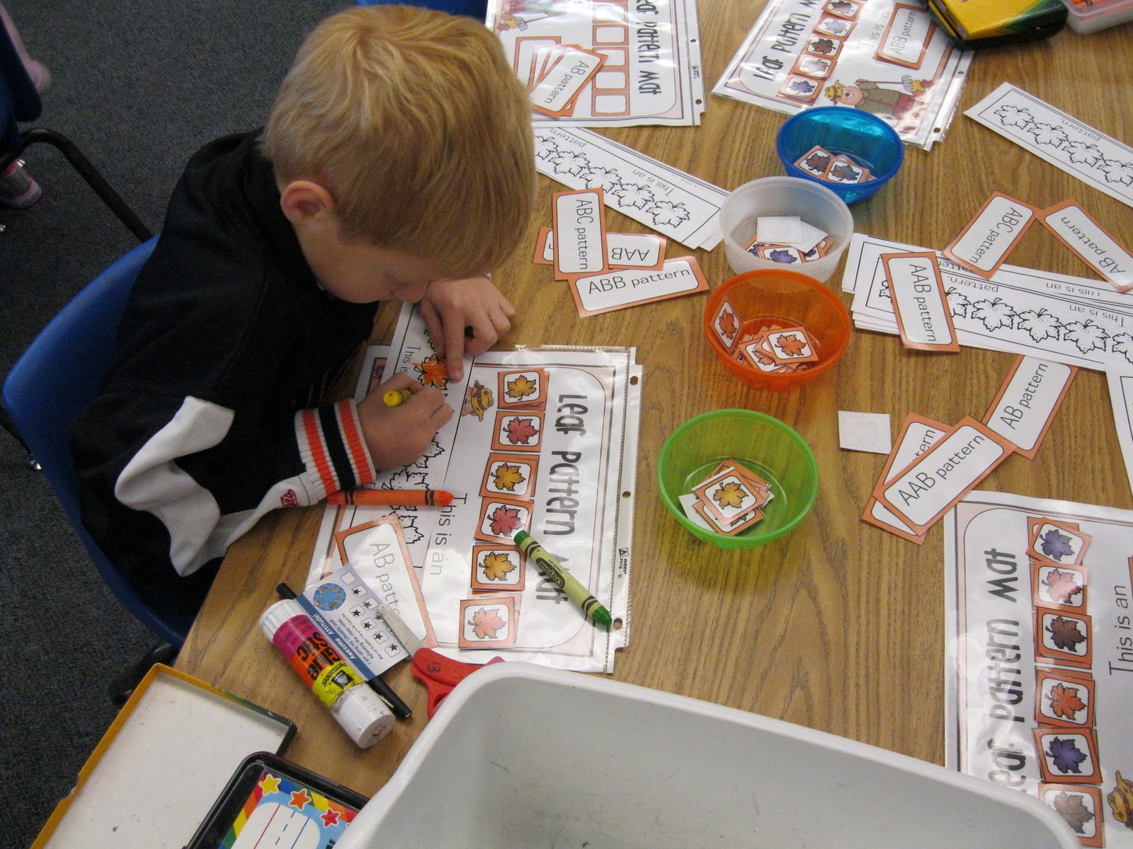 For the Love of Kindergarten: Totally Fun Pattern Centers!