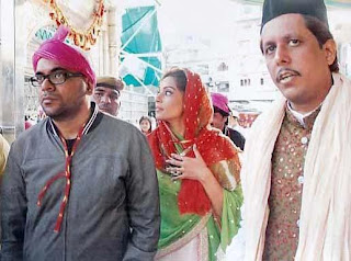 Actress Bipasha Basu visits Ajmer Sharif Dargah
