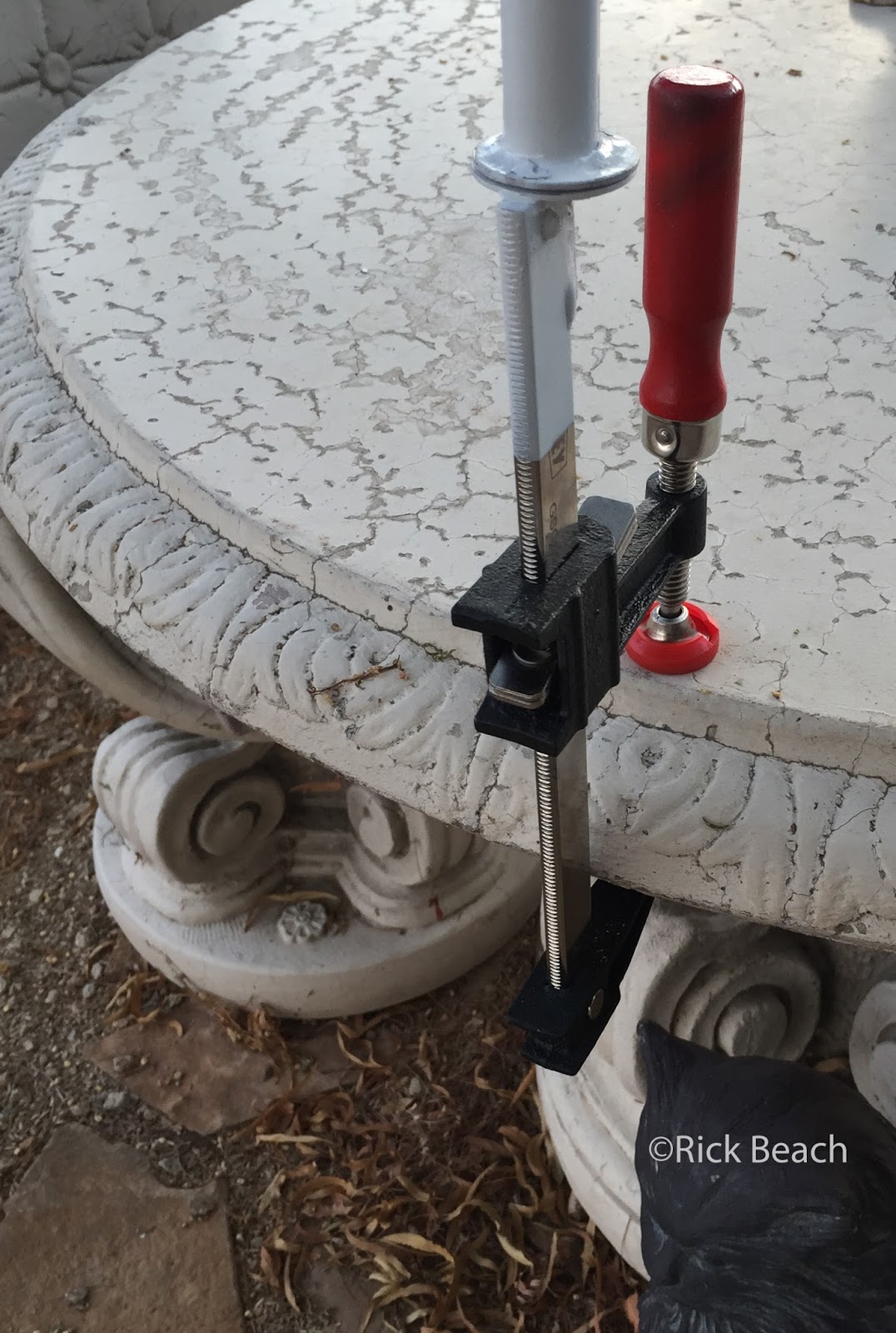 TOPONAUTIC Outdoor NewsEventsRecipes Table Top Lantern Holder with adjustable clamp