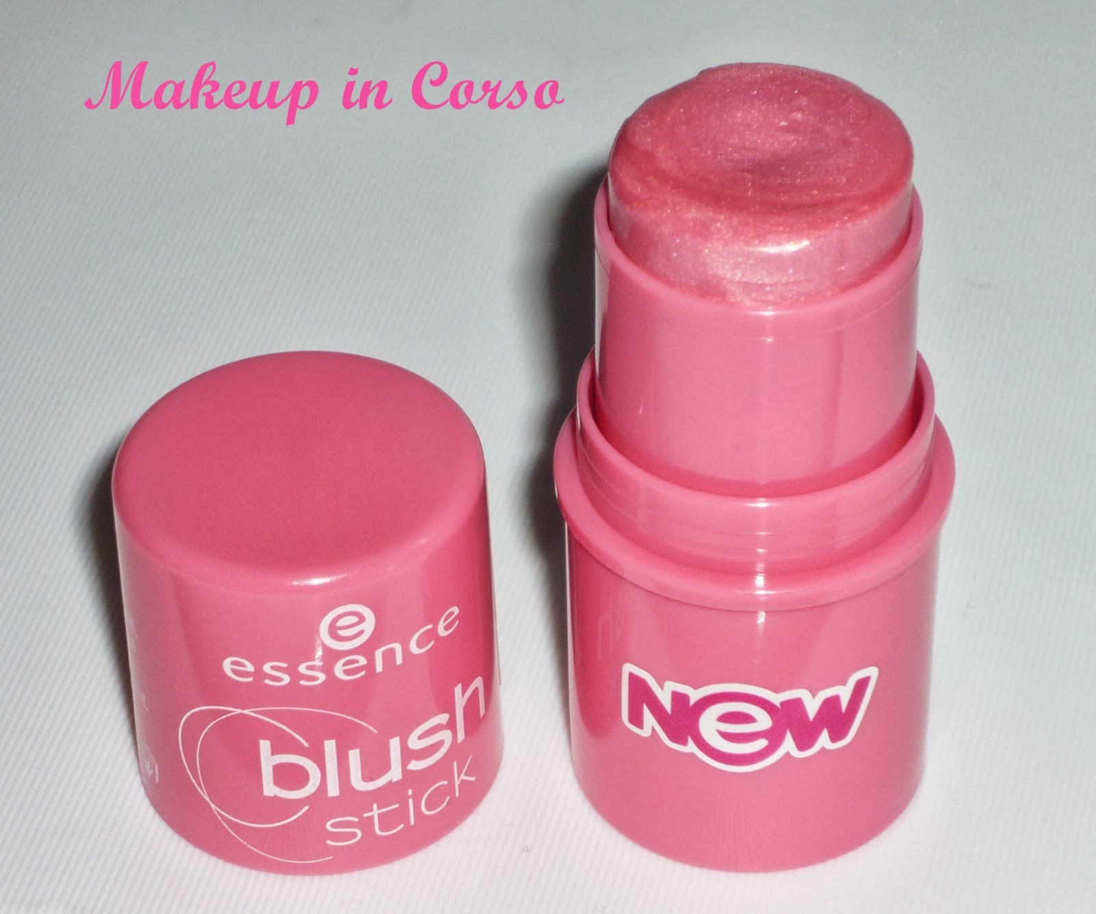 Makeup in Corso Blush in Stick Essence "Pretty in Pink"