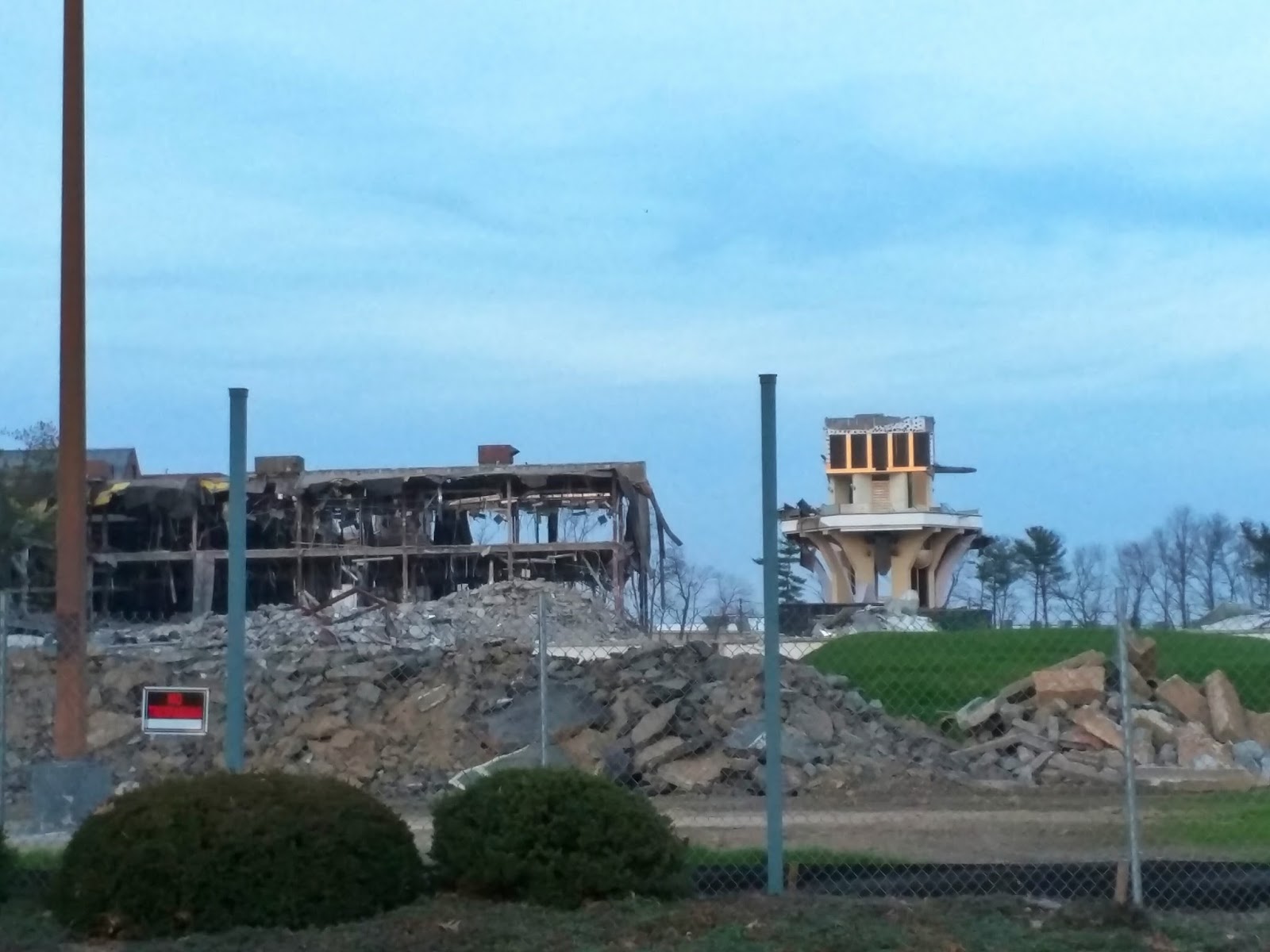 Robert Dyer Bethesda Row White Flint Mall destroyed!! (Photos)