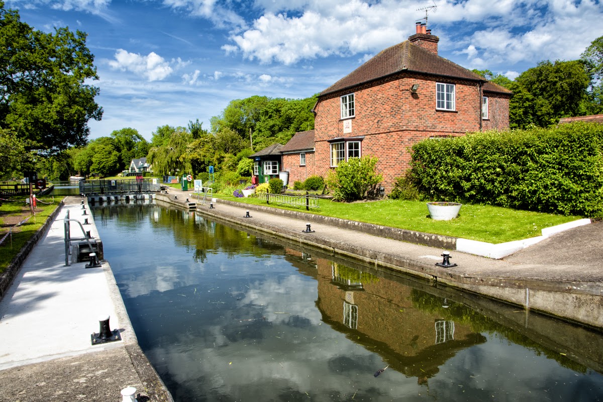 and Millie makes three Thames Promenade, Reading (River Thames