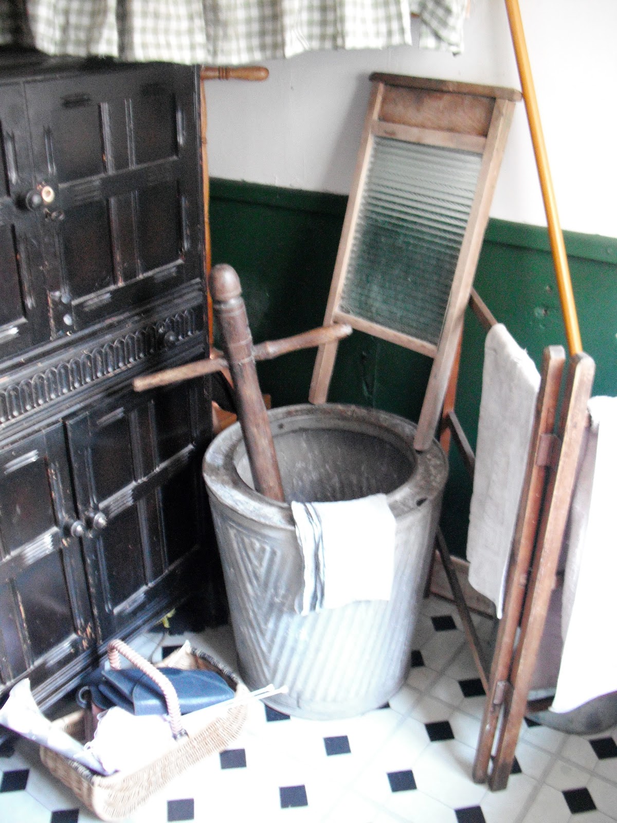 Life After Money The 1939 house with photo's