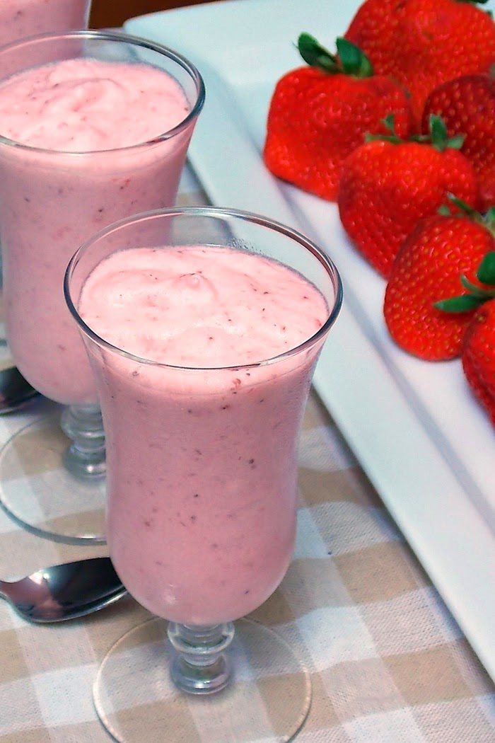 Easy Strawberry Mousse - Flavor Mosaic