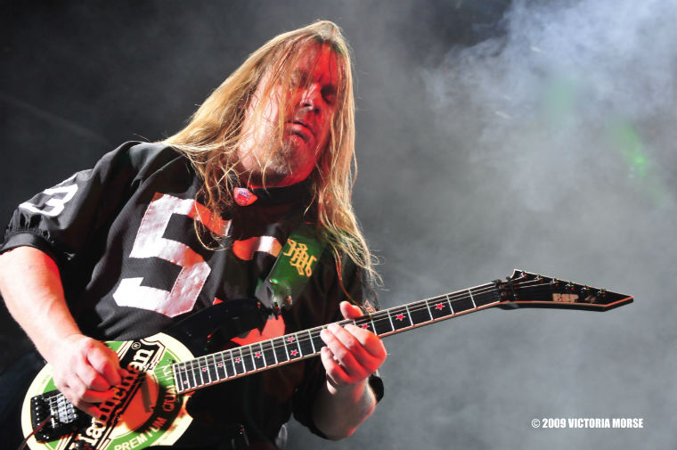 RIP Jeff Hanneman Hanneman-jeff-hanneman-21392936-2560-1700