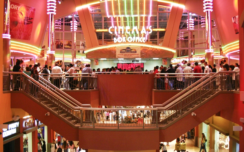 dolphin mall stores