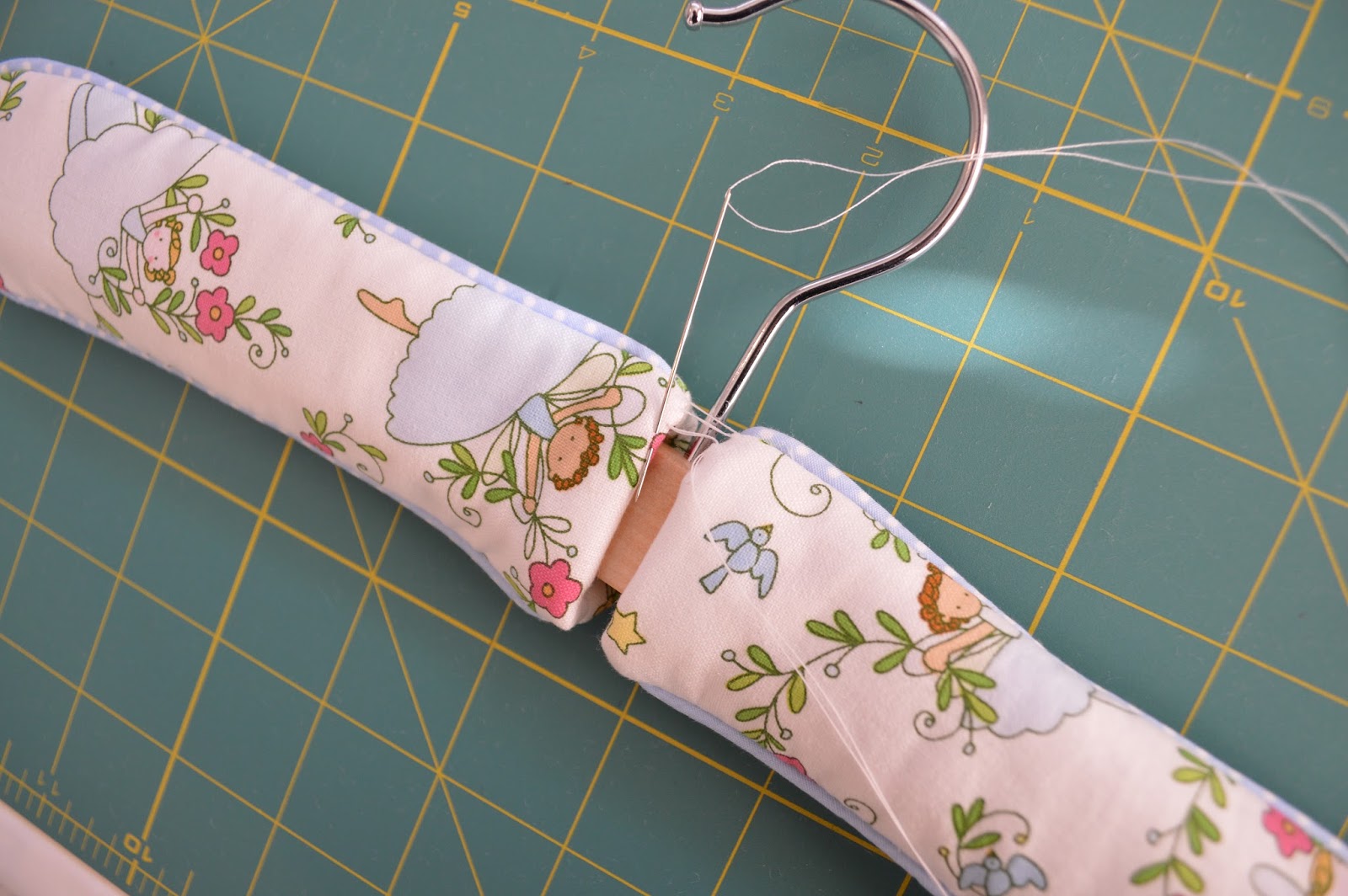 Gee's Projects Padded Coat Hanger