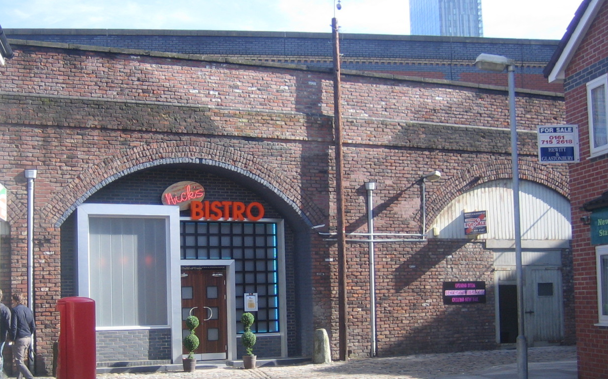 Coronation Street Blog Kev ster's new garage on Viaduct Street