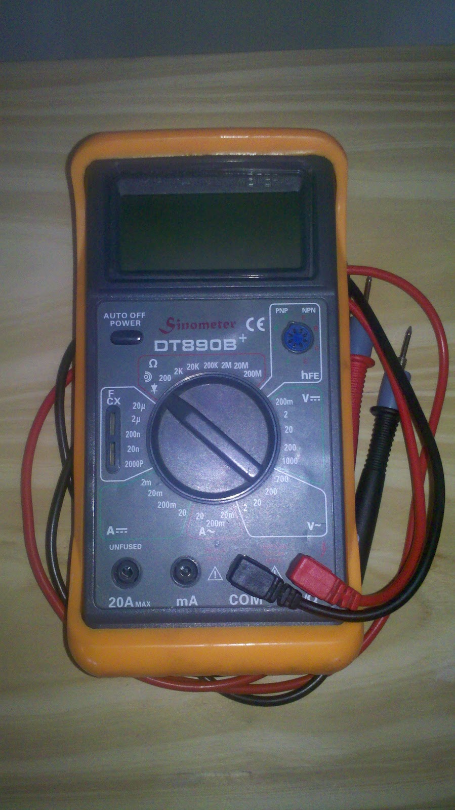 ¿Qué es un tester eléctrico y para qué sirve? GigaTecno Blog de