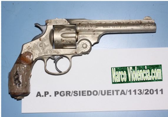 Presentan armas con el Nombre de Jorge Hank Rhon grabadas,  Armas_hank+rhon