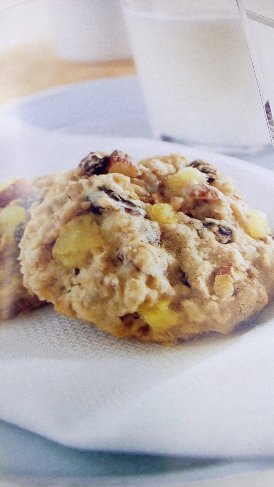 cooking the recipe Holiday Pineapple Oatmeal Cookies