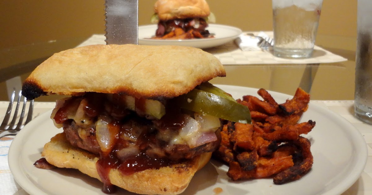 The Urban Peasant: BBQ, bacon-cheddar burgers!