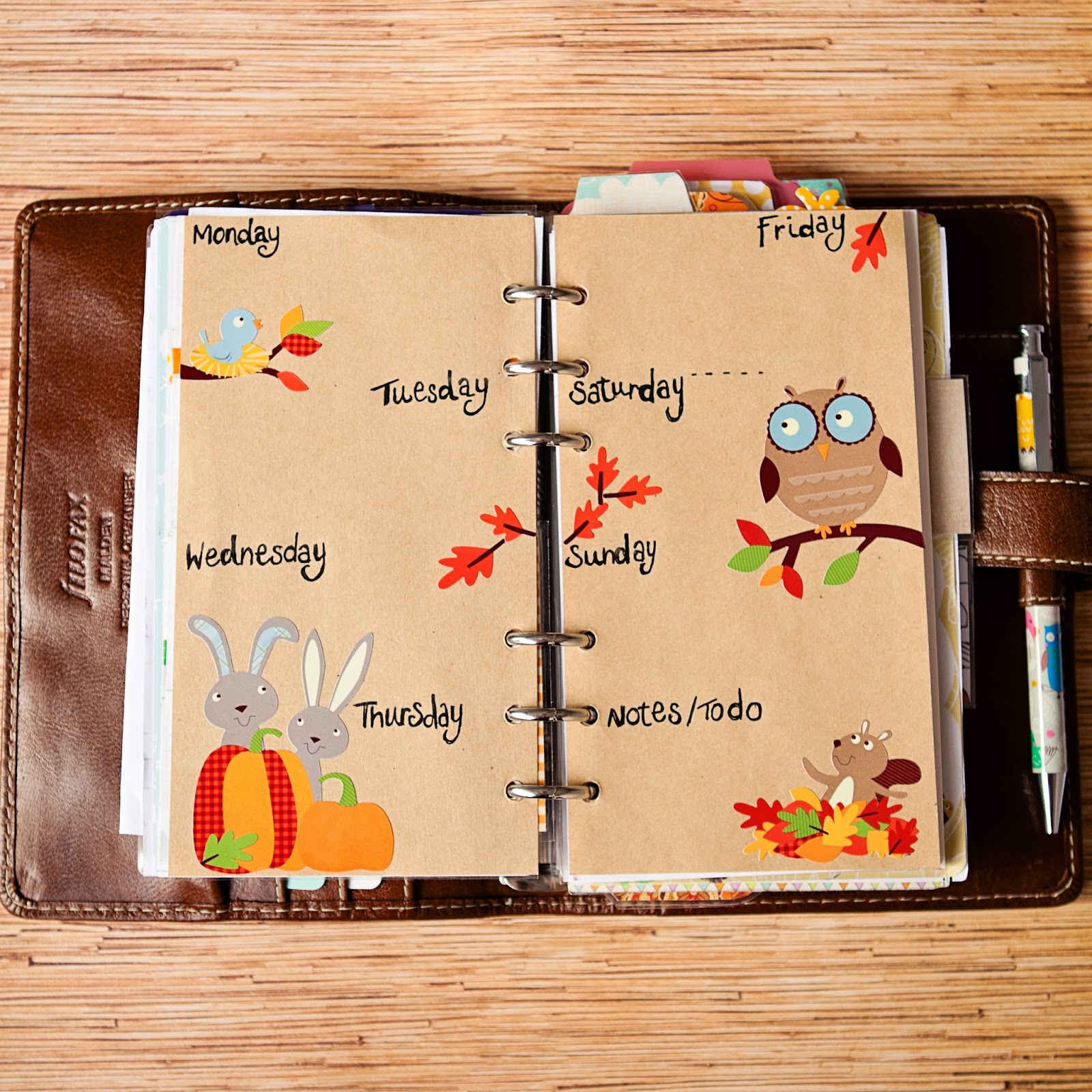 Mrs Brimbles: Squirrels in the leaves - This weeks Filofax page decoration