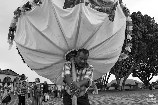 maramota en fiesta popular de Oaxaca