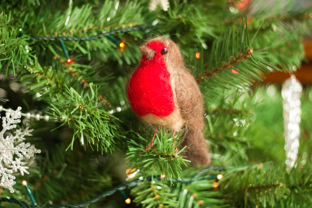 floral and feather How to make a needle felt robin