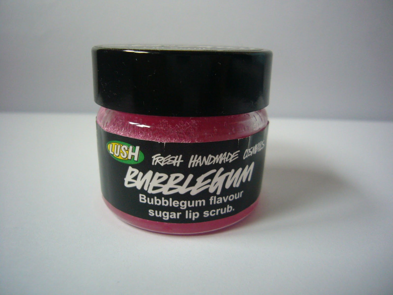Rachel Adores Lush Lip Scrub Bubblegum Review