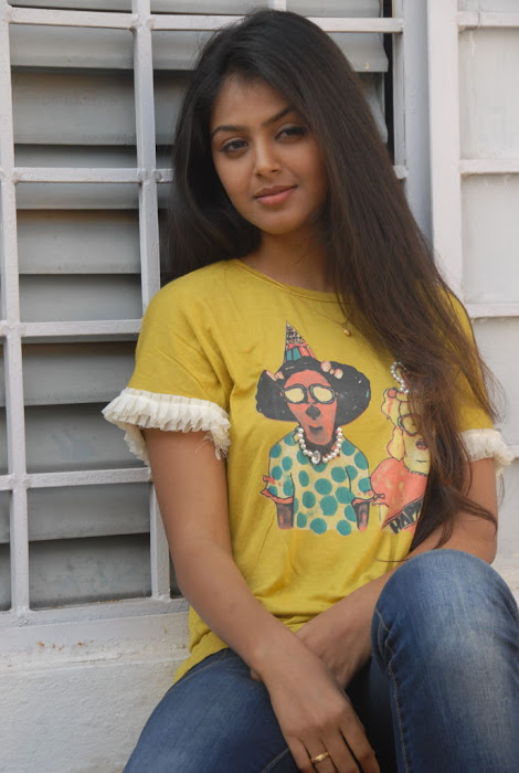 monal gajjar new new movie launch glamour  images