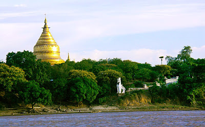 bagan and irrawaddy river sightseeing trip