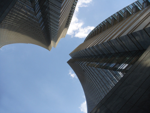 Milano - 14 maggio 2013, ore 18.47 Piazza Gae Aulenti Milano - 14 maggio 2013, ore 18.47 Piazza Gae Aulenti