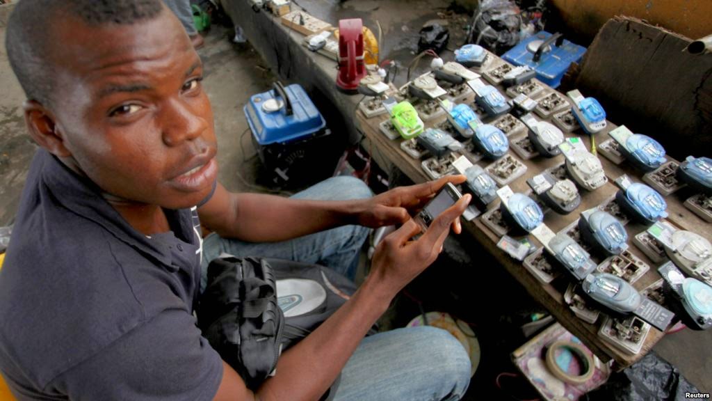 Dangujba’s Blog The Solar Powered Mobile Phone Charging