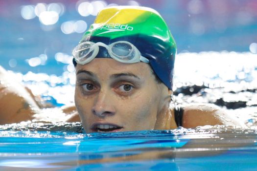 Dont get naked at swimming pool Video - sevenload