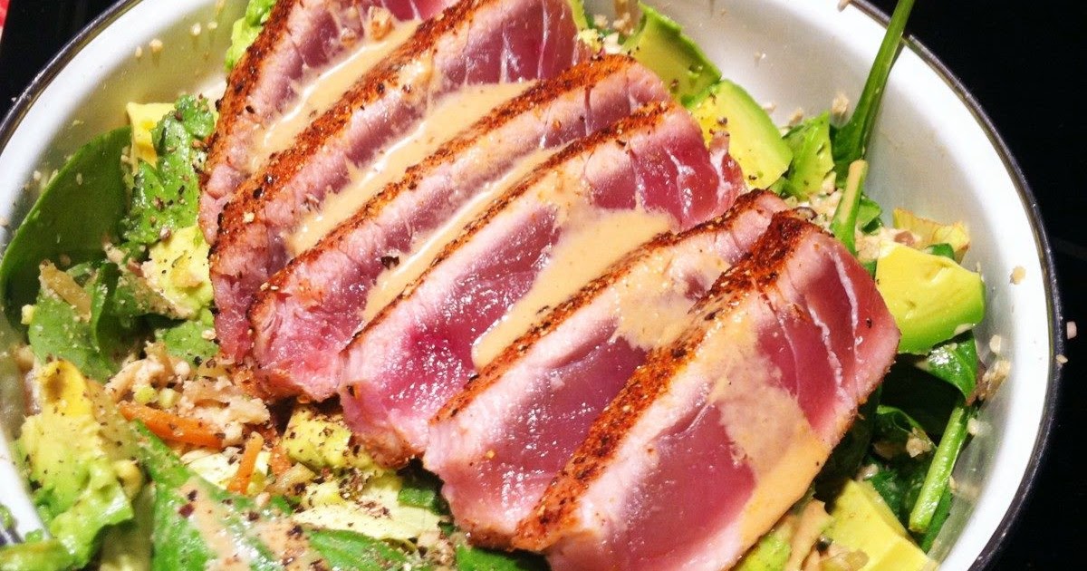 Kait's Primal Kitchen Ahi & Avo salad with creamy Wasabi Mayo dressing....