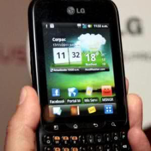 Smartphone Rp 1 Jutaan Yang Layak Dilirik [ www.BlogApaAja.com ]