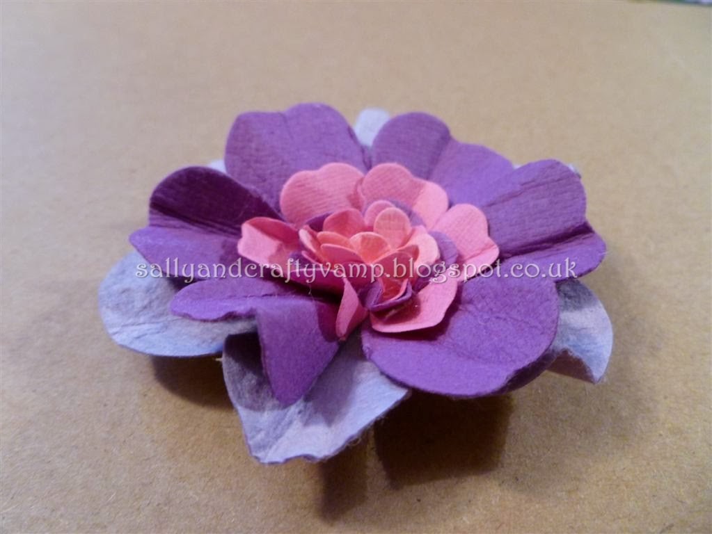 Pretty Things Have Scraps? Make Flowers!