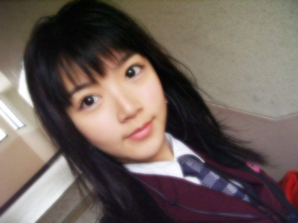 Clever Korean What Products Do Korean Celebrities Use? (Skin Edition)