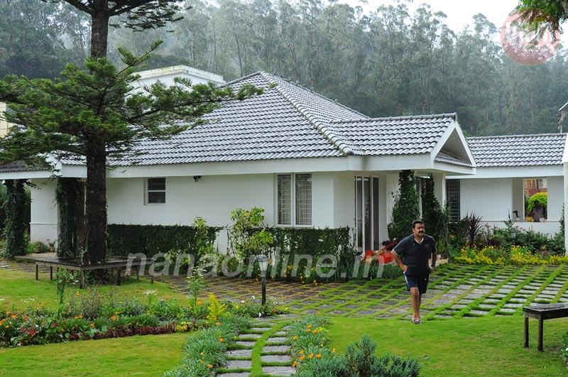 Malayalam Actor Mohanlal House Pics MERE PIX