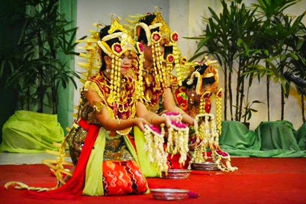 Kambangbanjar Populerkan Tari Baksa Kembang