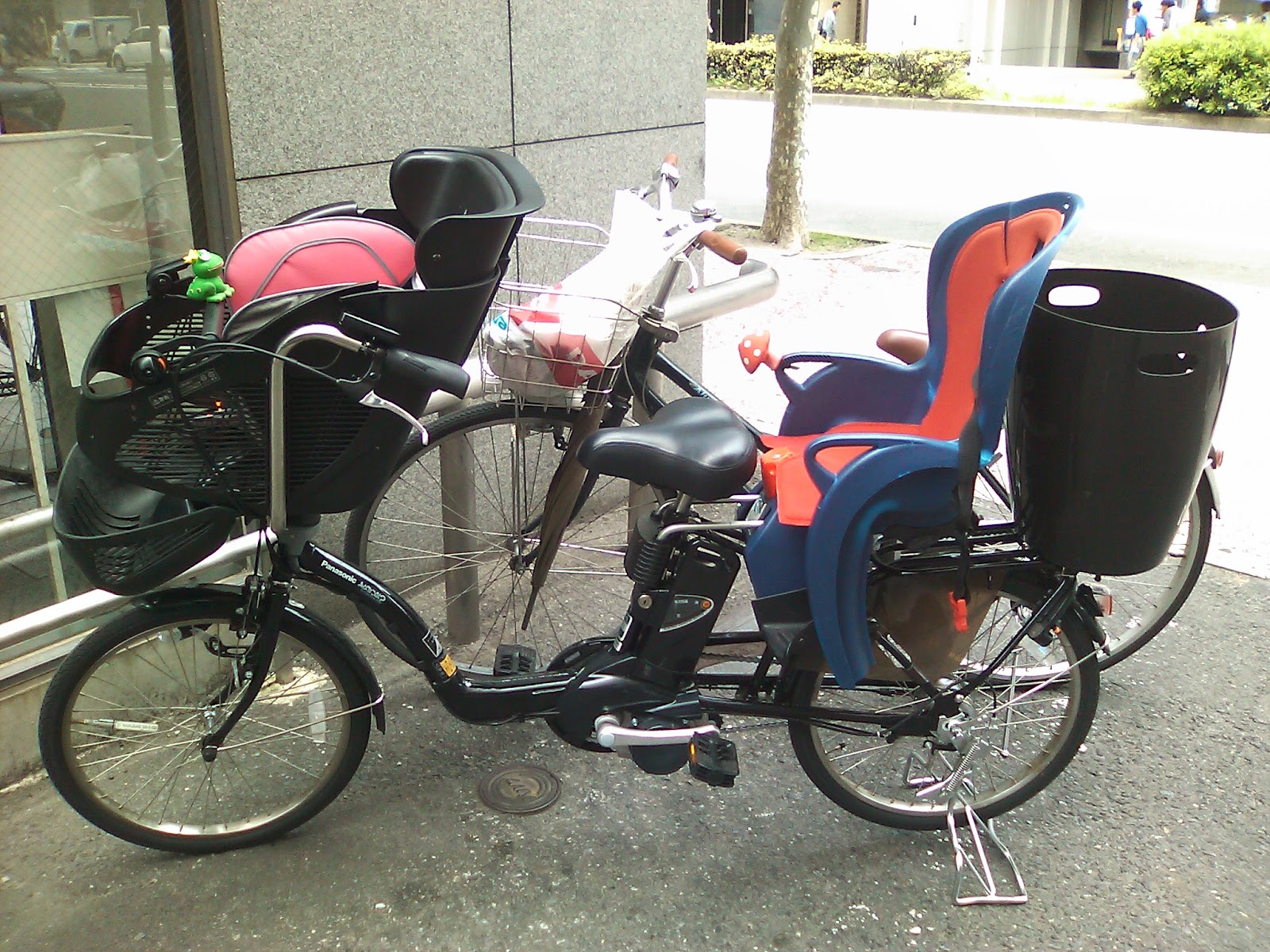 triple seat bike