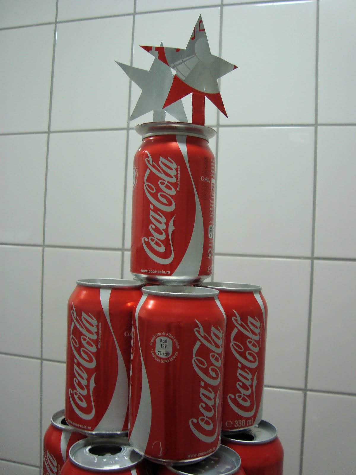 Oh look! A soda can Christmas tree The finished Coke can Christmas tree