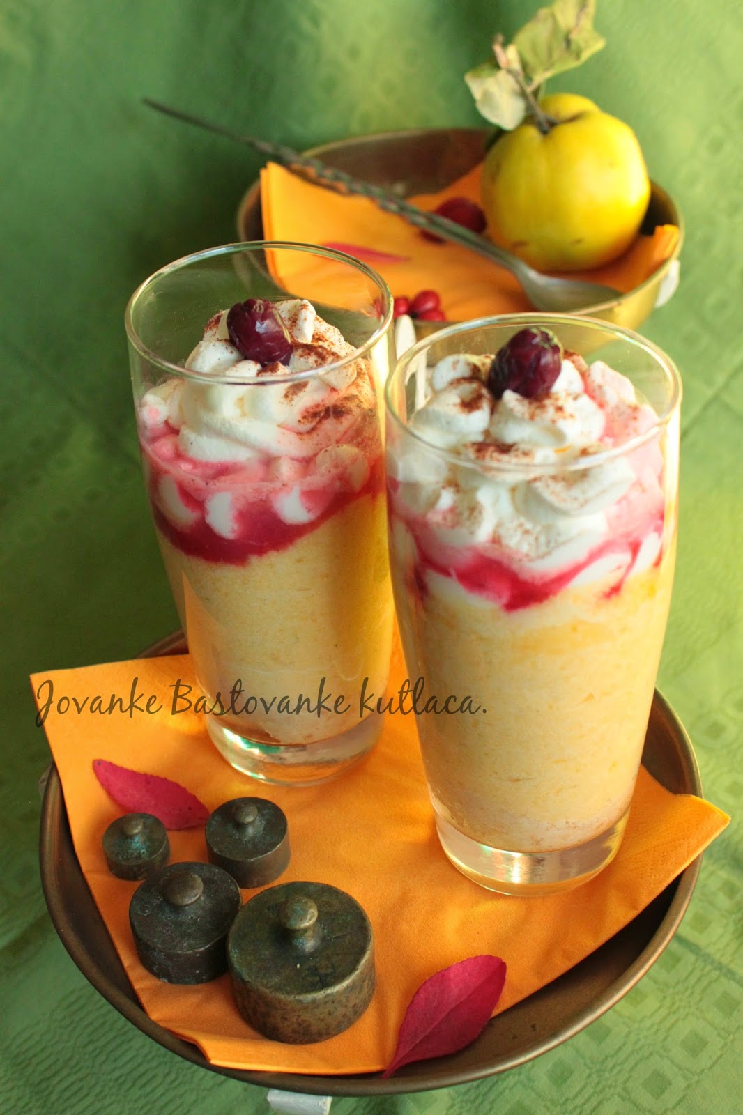 Kutlačom po kazanu Bundeva u čaši Squash dessert in a glass