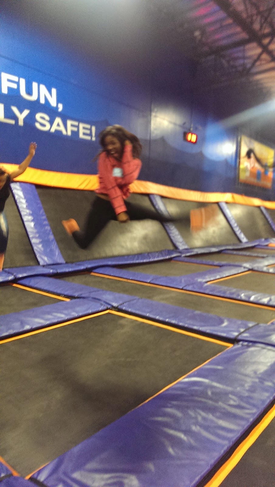 dodge%2Bball Sky Zone Van Nuys Review - Sky Zone Parties - Venues For Birthday Parties in Los Angeles
