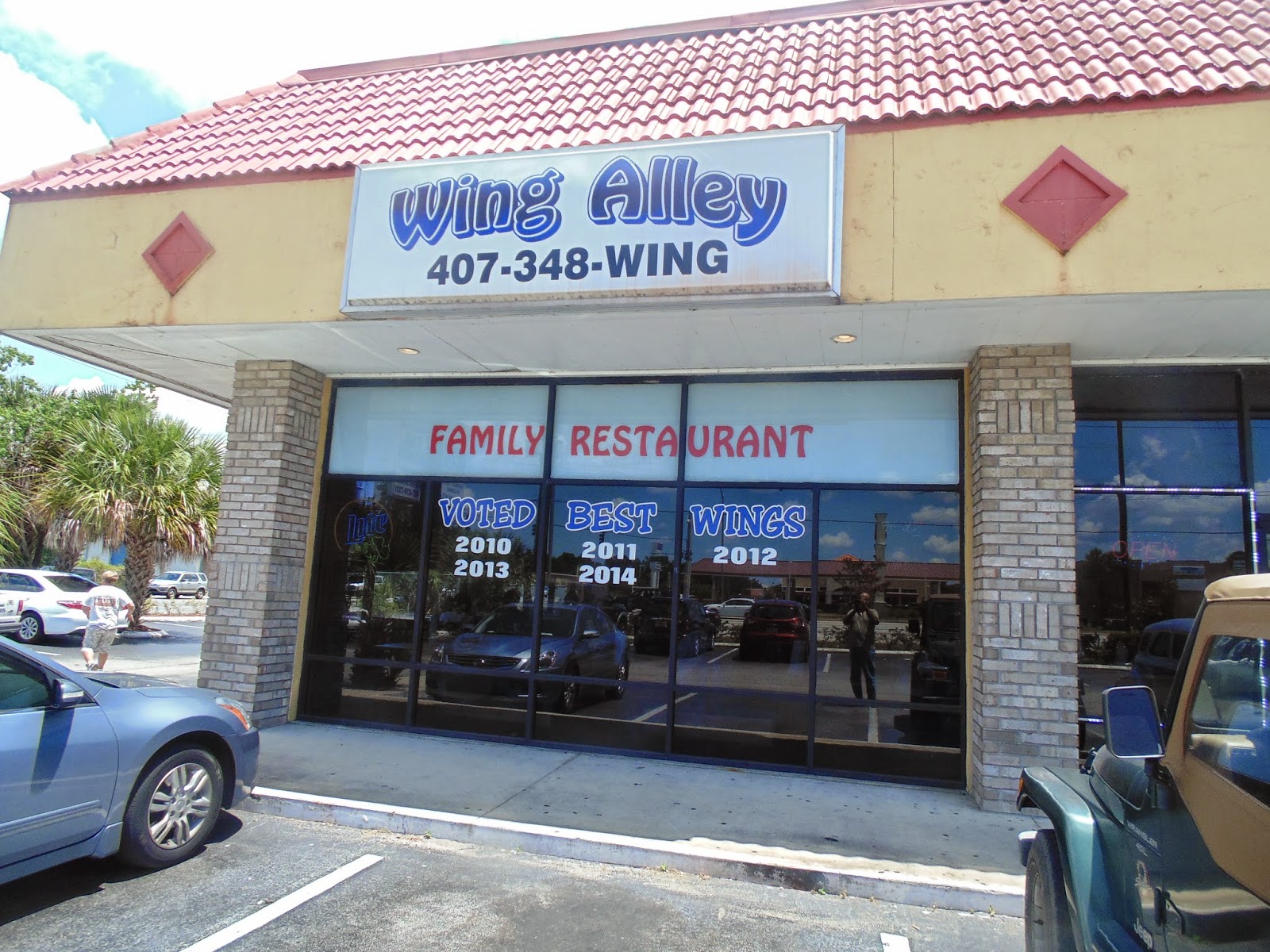 Tampa Bay Locavore Wing Alley, Kissimmee