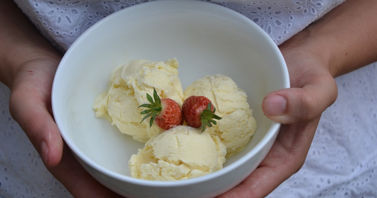 Tadpegs White Chocolate Chip IceCream (No IceCream Maker Needed)