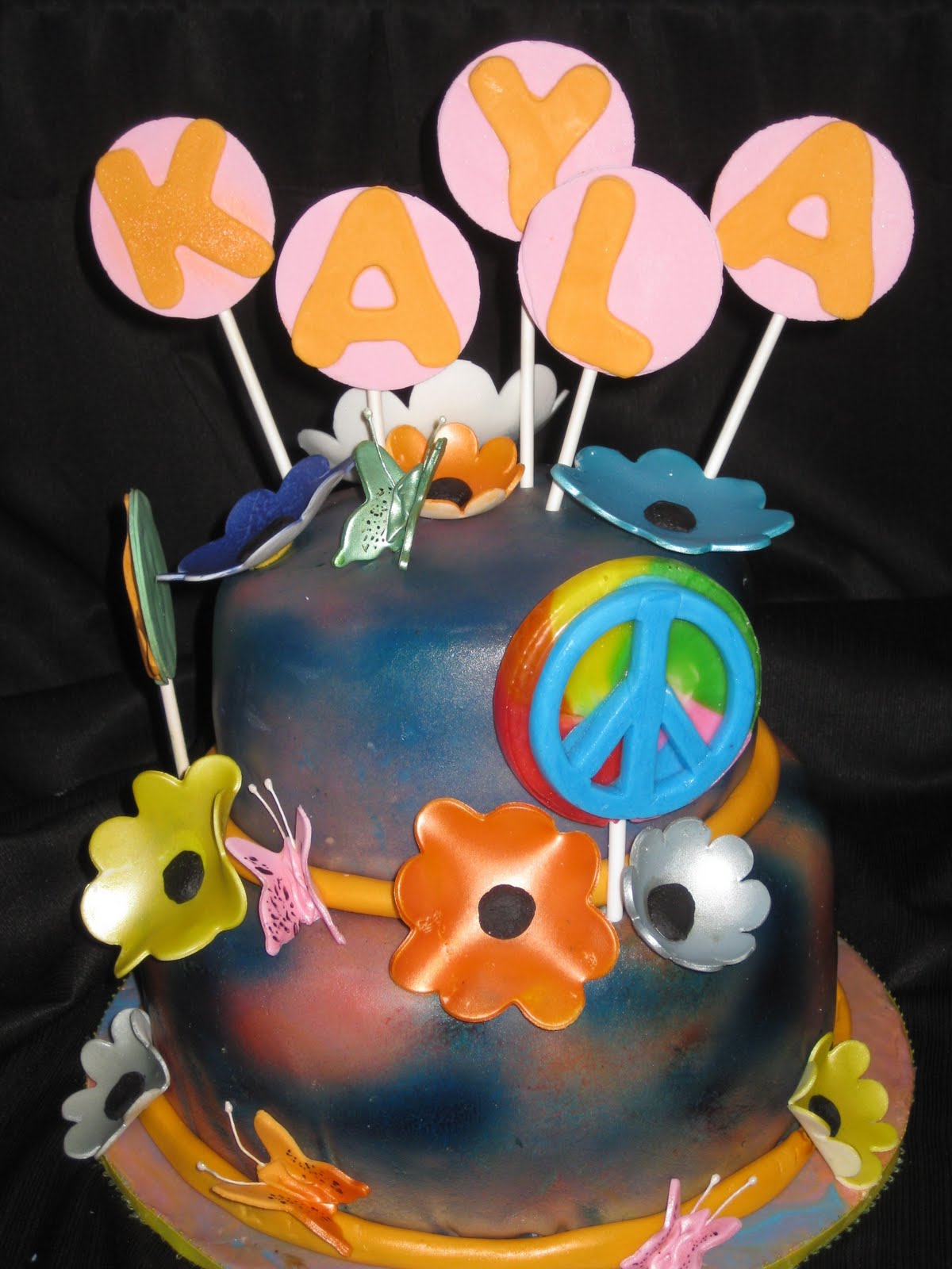 Cakes by Candice: Happy Birthday Kayla!