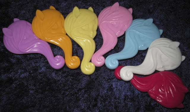 My Little Pony: Equestria Girls hairbrushes.