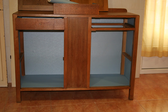 EL DESVÁN DE LOS TRASTUCOS: APARADOR RESTAURADO Y RENOVADO