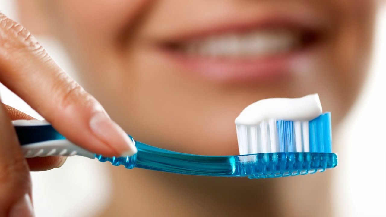 Sonoran Dental Design Dr. Ann Sielicki Should You Brush Your Teeth