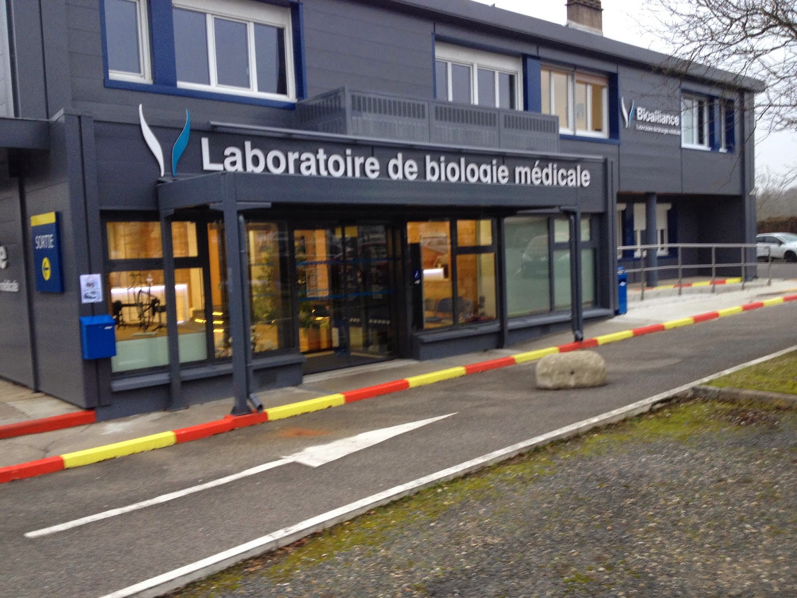 Erasmus+ FP en empresas europeas Visita a “Laboratorie Medicale DelaPorteBioalliance”