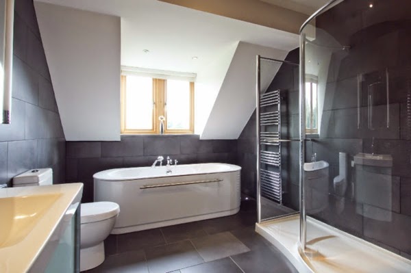 10 Baños pequeños con bañera - Colores en Casa