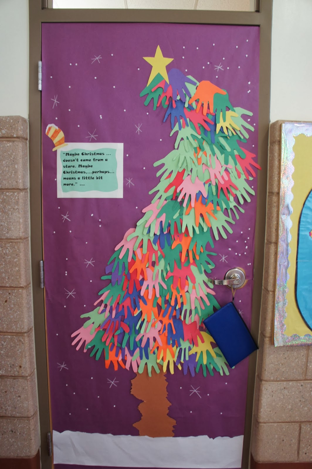 Kindergarten Kiosk: Christmas Classroom Doors