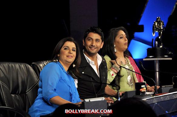 Farah Khan, Marzi Pestonji, Geeta Kapoor - (7) - Priyanka & Ileana promote 'Barfi!' on DID sets